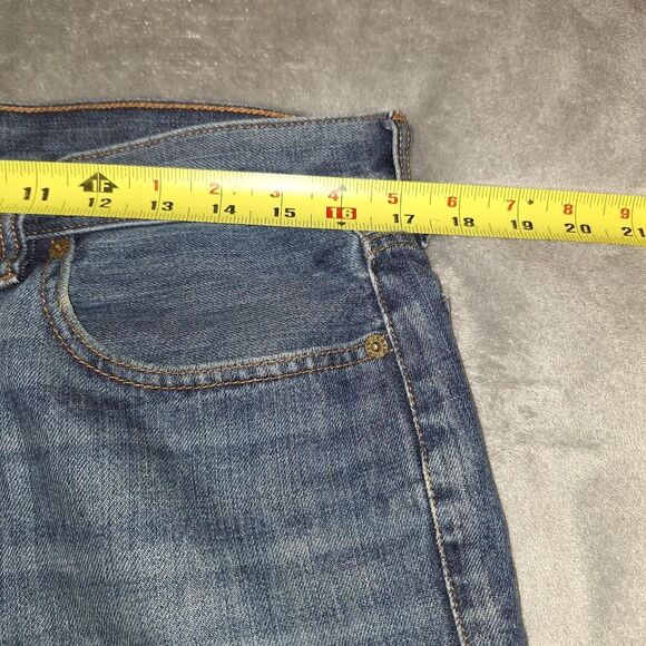 Classic J.Crew Sutton Midweight denim with a modern slim straight cut size 32x30 - Picture 2 of 7